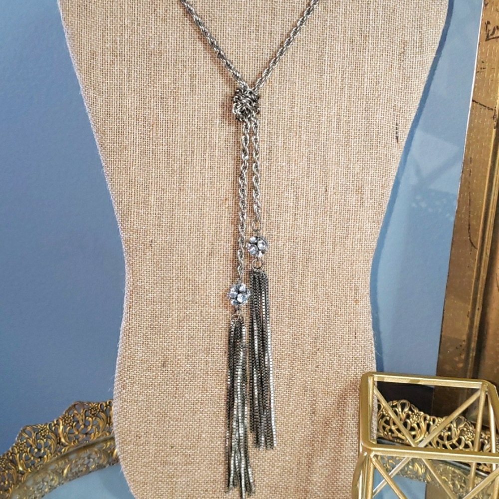 Long chain with diamonds and tassels